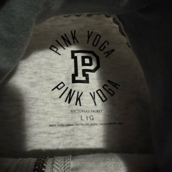 Victoria's Secret Pink Yoga Gray Top - Picture 4 of 5
